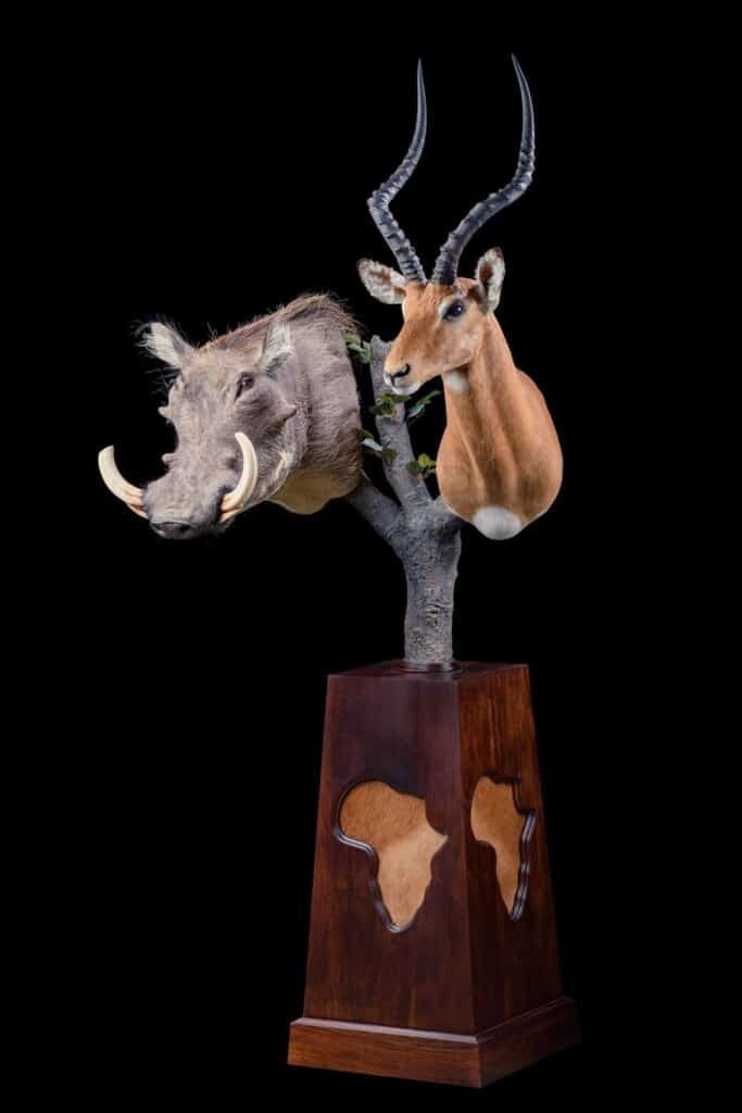 Impala and Warthog Pedestalmount Combination Custom Base with Habitat 20191115_0633